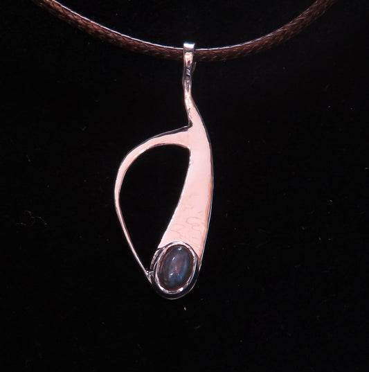 Silver Pendant with Labradorite stone